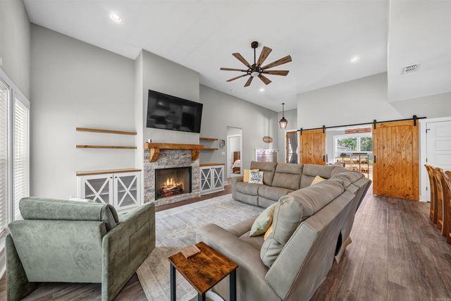 4181 Hampton Drive, Benton, AR 72019