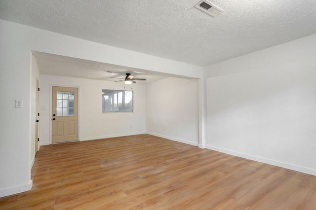 3153 West Winchester Road, Springfield, MO 65807