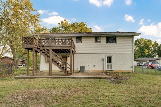 3153 West Winchester Road, Springfield, MO 65807