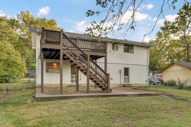 3153 West Winchester Road, Springfield, MO 65807