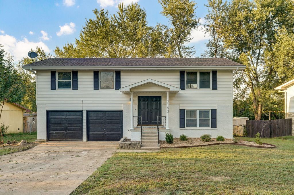 3153 West Winchester Road, Springfield, MO 65807