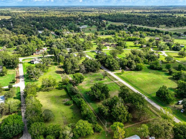 315 Pony Lane, Simonton, TX 77485