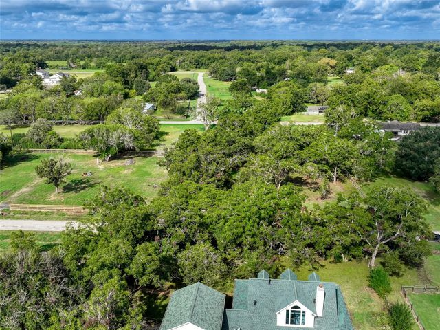 315 Pony Lane, Simonton, TX 77485