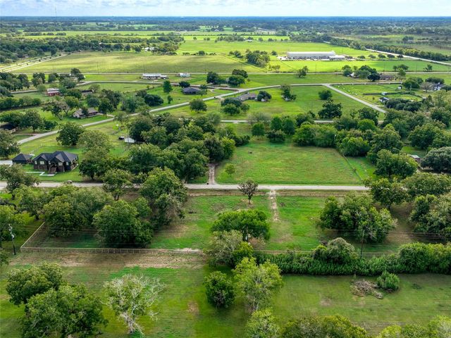 315 Pony Lane, Simonton, TX 77485