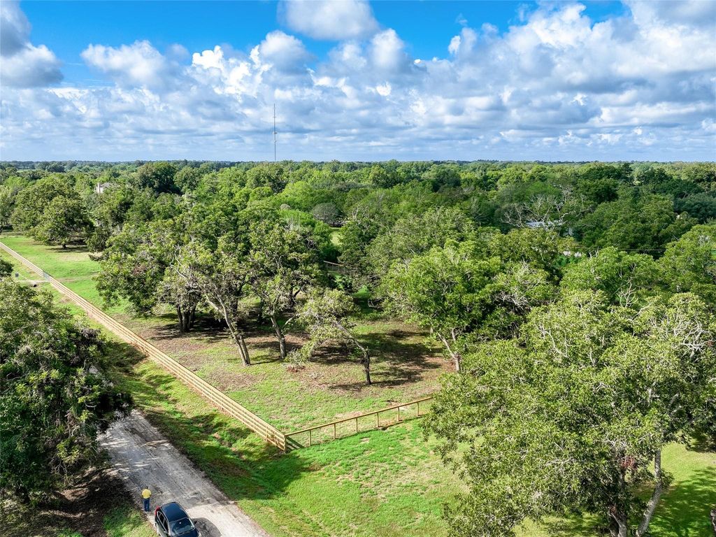 315 Pony Lane, Simonton, TX 77485