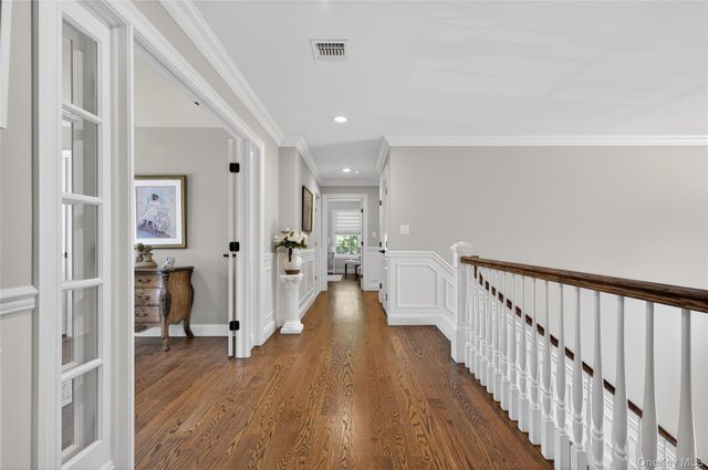 261 Harbor Road, Cold Spring Harbor, NY 11724
