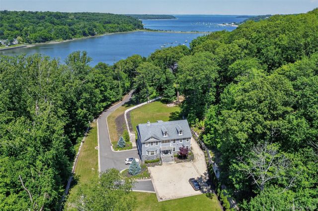 261 Harbor Road, Cold Spring Harbor, NY 11724