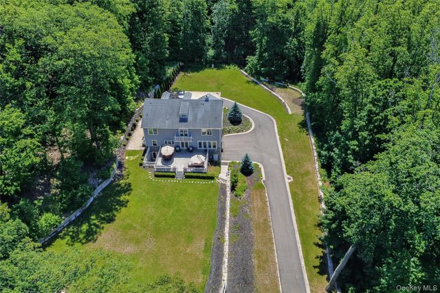 261 Harbor Road, Cold Spring Harbor, NY 11724
