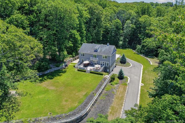 261 Harbor Road, Cold Spring Harbor, NY 11724