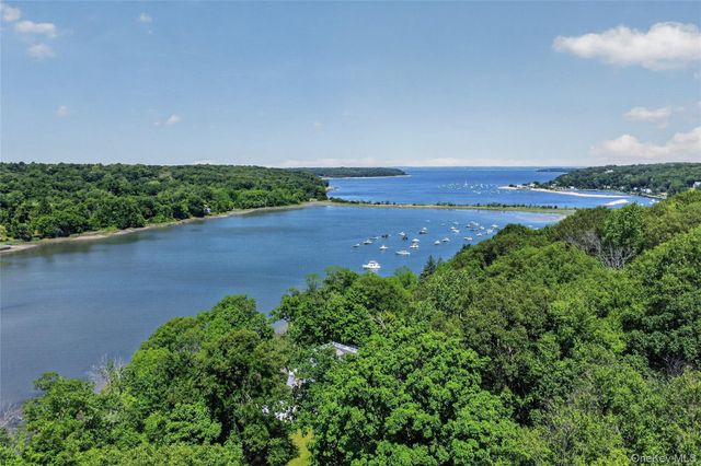261 Harbor Road, Cold Spring Harbor, NY 11724