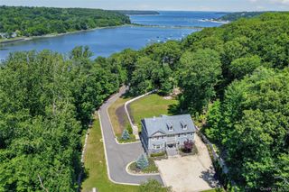261 Harbor Road, Cold Spring Harbor, NY 11724