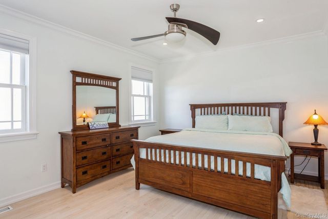 676 Dune Road, Westhampton Dunes, NY 11978