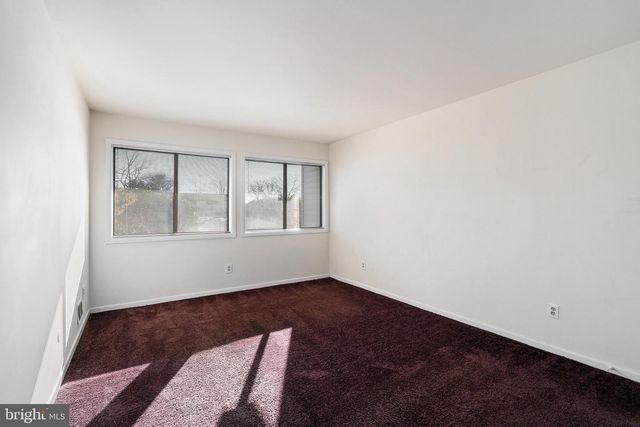 C9 AVON DR E, Hightstown, NJ 08520