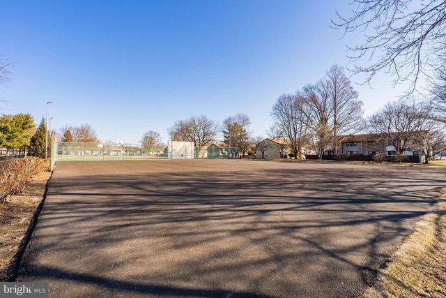 C9 AVON DR E, Hightstown, NJ 08520