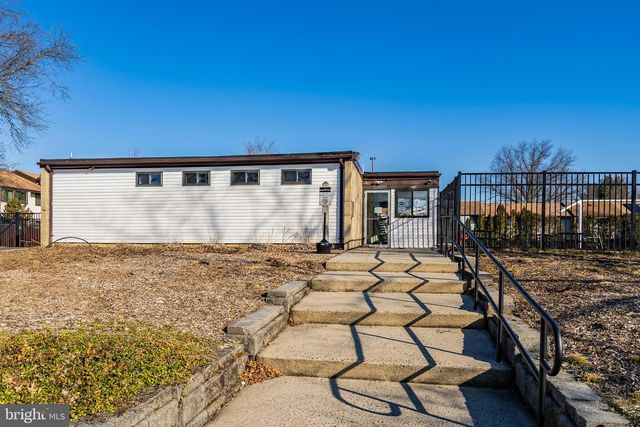 C9 AVON DR E, Hightstown, NJ 08520