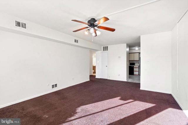 C9 AVON DR E, Hightstown, NJ 08520