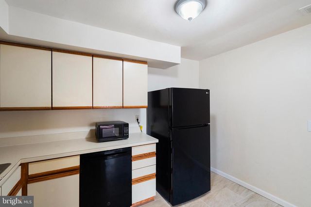 C9 AVON DR E, Hightstown, NJ 08520