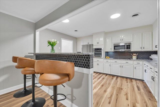 5227 N Garden LN, Roanoke, VA 24019