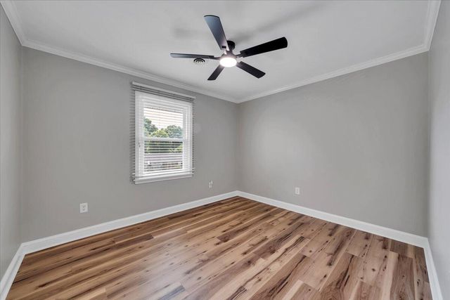 5227 N Garden LN, Roanoke, VA 24019