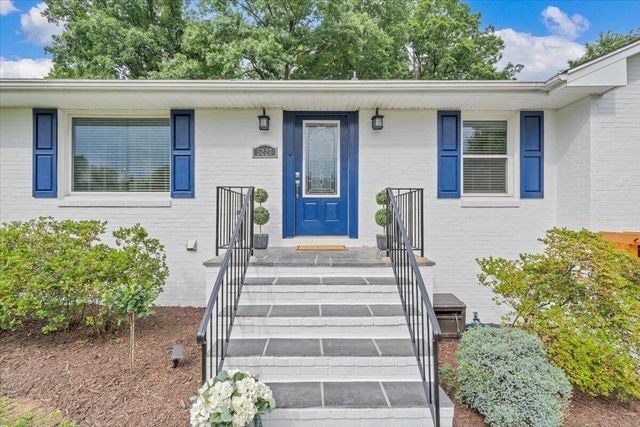 5227 N Garden LN, Roanoke, VA 24019