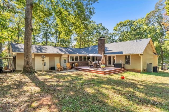 126 Edinburg Road, Pickens, SC 29671