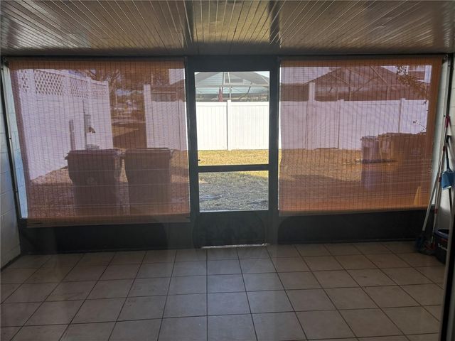 11802 CYPRESS HILL CIRCLE, Tampa, FL 33626