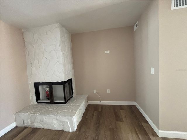 11802 CYPRESS HILL CIRCLE, Tampa, FL 33626