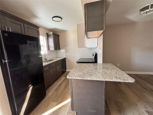 11802 CYPRESS HILL CIRCLE, Tampa, FL 33626