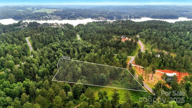 1933 Jumping Run 202, Connelly Springs, NC 28612