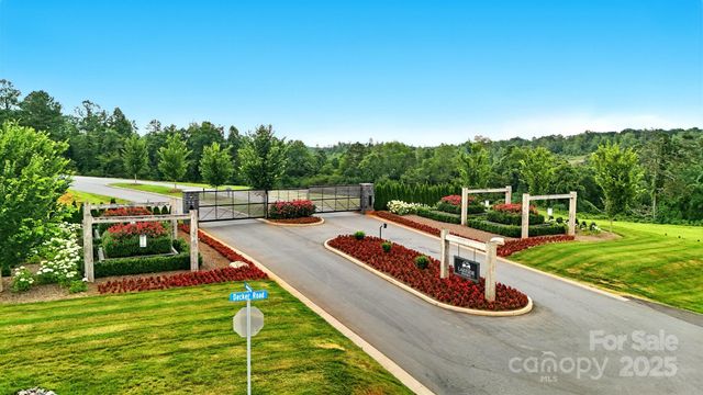 1933 Jumping Run 202, Connelly Springs, NC 28612