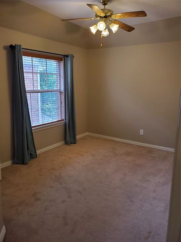 532 Silver Maple Drive, Irving, TX 75063