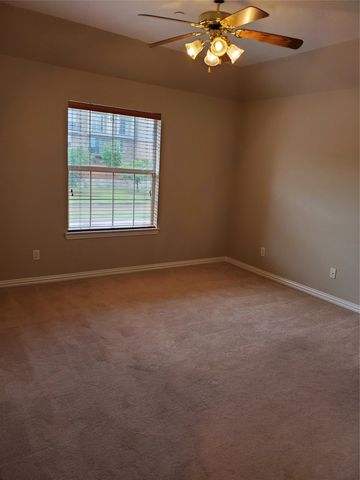 532 Silver Maple Drive, Irving, TX 75063
