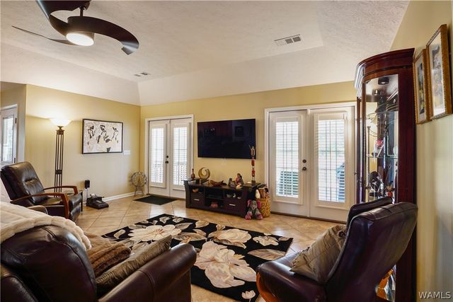 1875 Walnut, Centreville, AL 35042