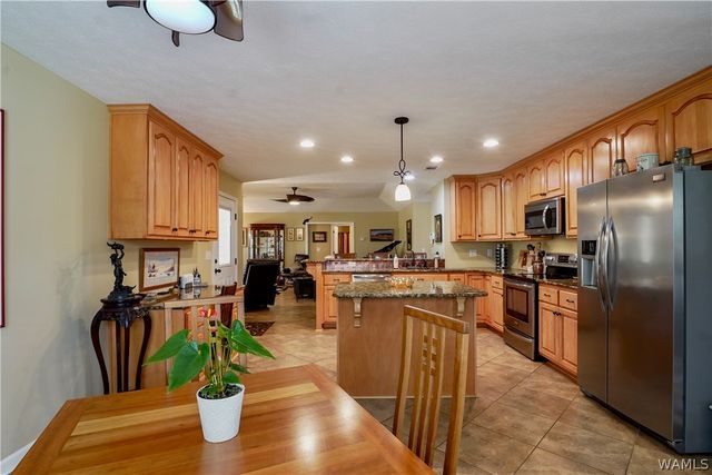 1875 Walnut, Centreville, AL 35042