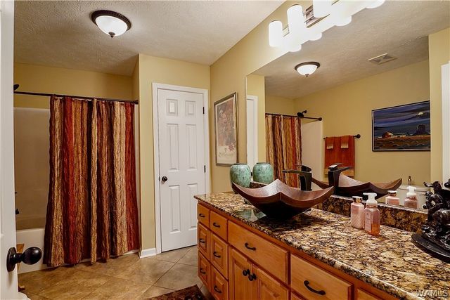 1875 Walnut, Centreville, AL 35042