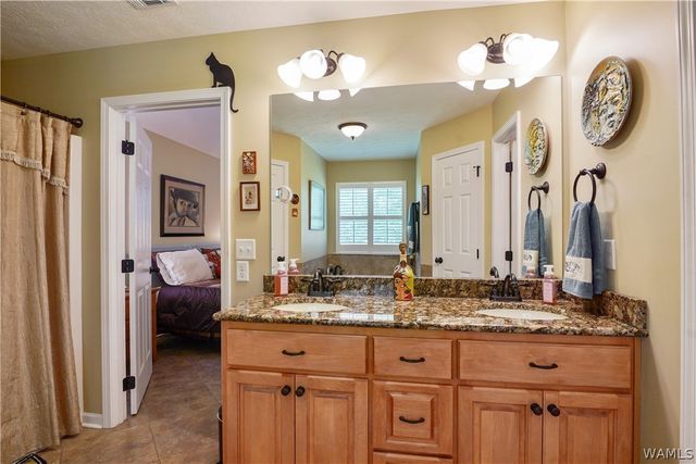 1875 Walnut, Centreville, AL 35042