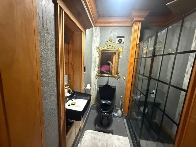 1428 S 13TH Avenue, Maywood, IL 60153