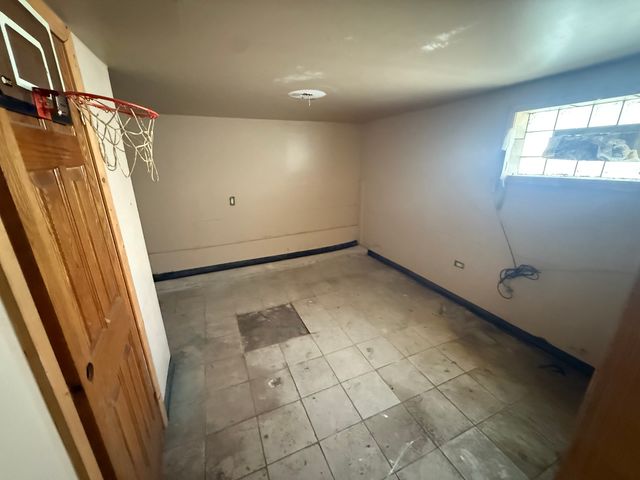 1428 S 13TH Avenue, Maywood, IL 60153
