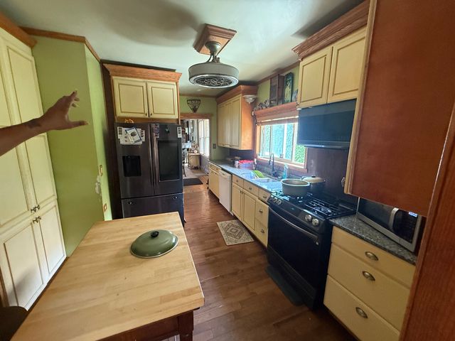 1428 S 13TH Avenue, Maywood, IL 60153