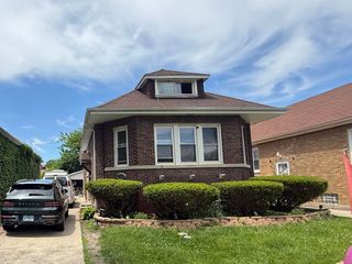 1428 S 13TH Avenue, Maywood, IL 60153