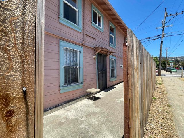 3635 Quigley St, Oakland, CA 94619