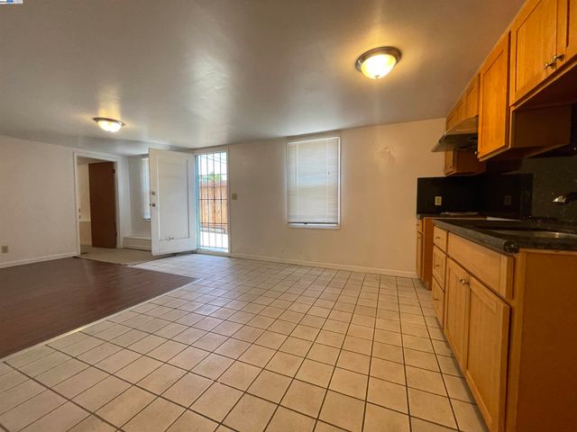 3635 Quigley St, Oakland, CA 94619
