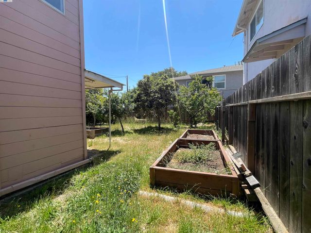 3635 Quigley St, Oakland, CA 94619