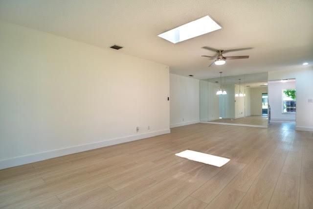5430 Mirror Lakes Boulevard, Boynton Beach, FL 33472