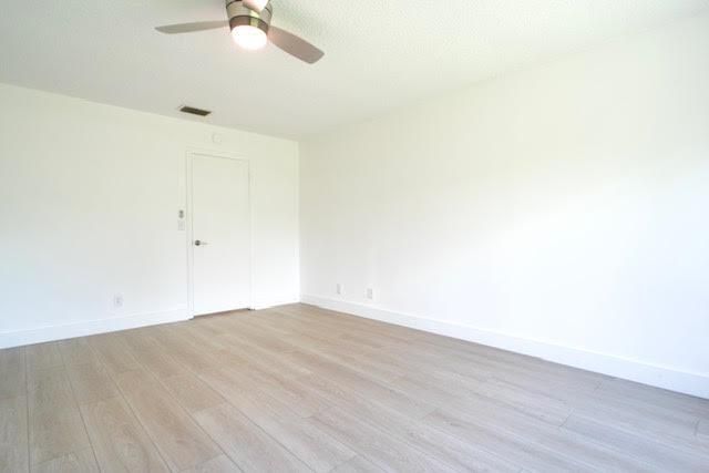 5430 Mirror Lakes Boulevard, Boynton Beach, FL 33472