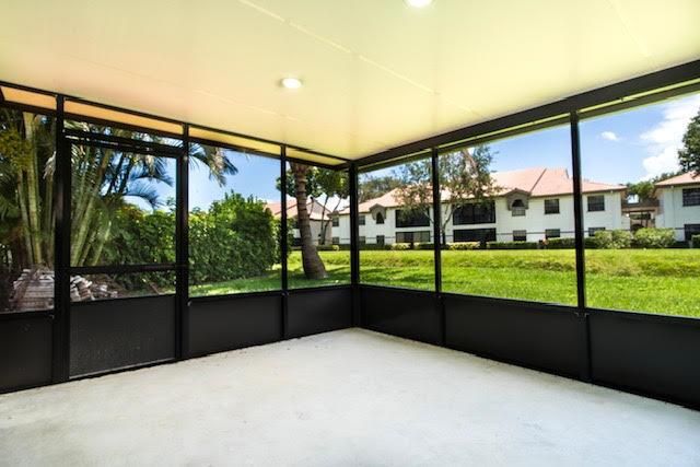 5430 Mirror Lakes Boulevard, Boynton Beach, FL 33472