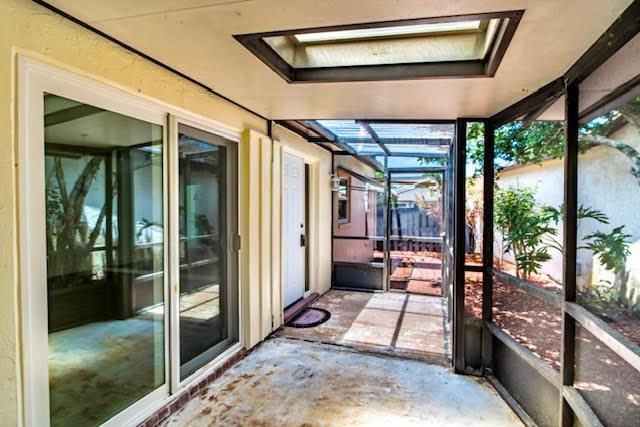 5430 Mirror Lakes Boulevard, Boynton Beach, FL 33472