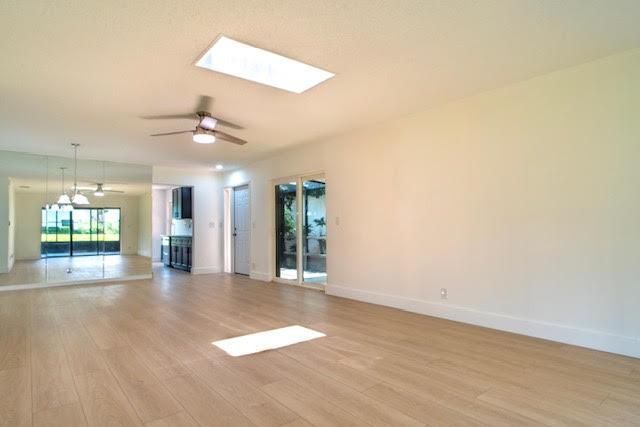 5430 Mirror Lakes Boulevard, Boynton Beach, FL 33472