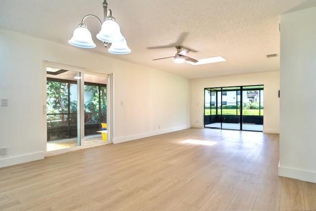 5430 Mirror Lakes Boulevard, Boynton Beach, FL 33472