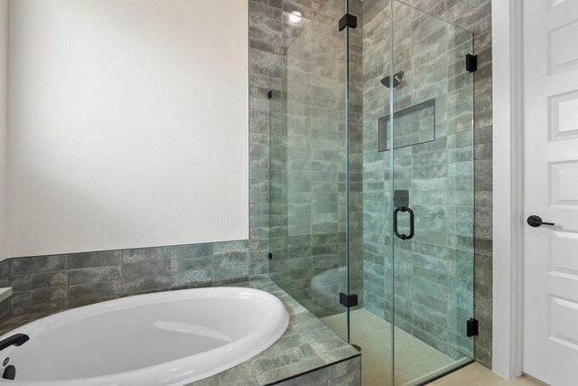 342 Heritage Forest Parkway, Dripping Springs, TX 78620